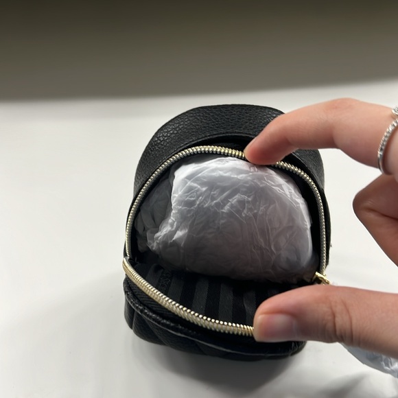 Victoria secret Keychain Backpack - Picture 4 of 4